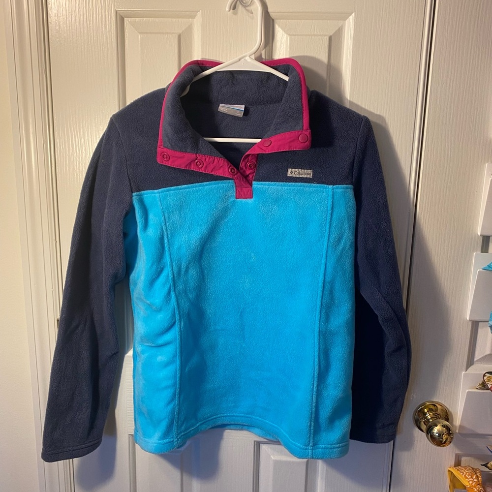 Columbia Pullover with Buttons